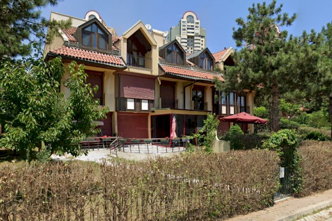 Başakşehir- Bahçeşehir 2.Kısım Saklı Bahçe Konakları