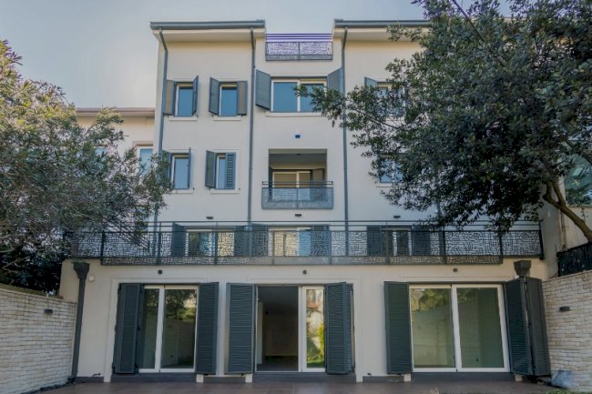 Beşiktaş Levent Satılık Villa Mülk Sahibiyle Kıymetli Bir Görüşme Gerçekleştirdim.