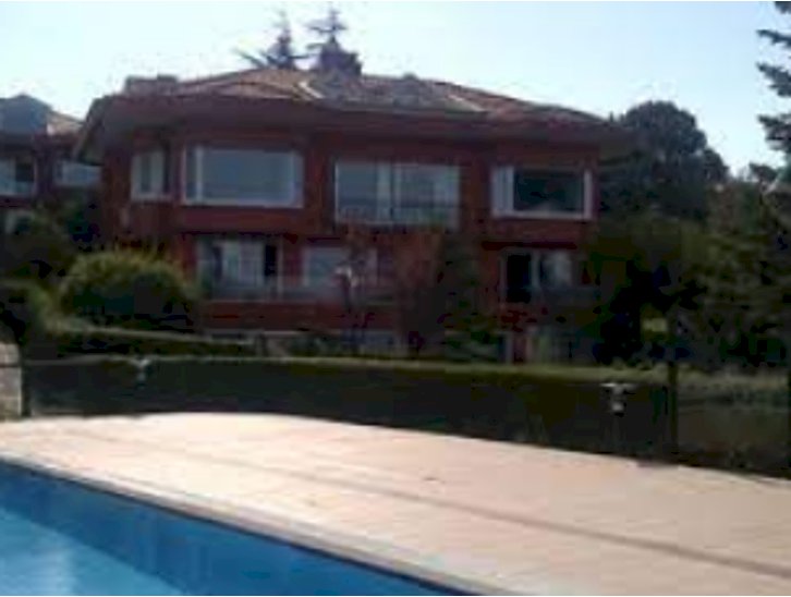 Sarıyer- Yeniköy Mh Poyraz Sitesi  