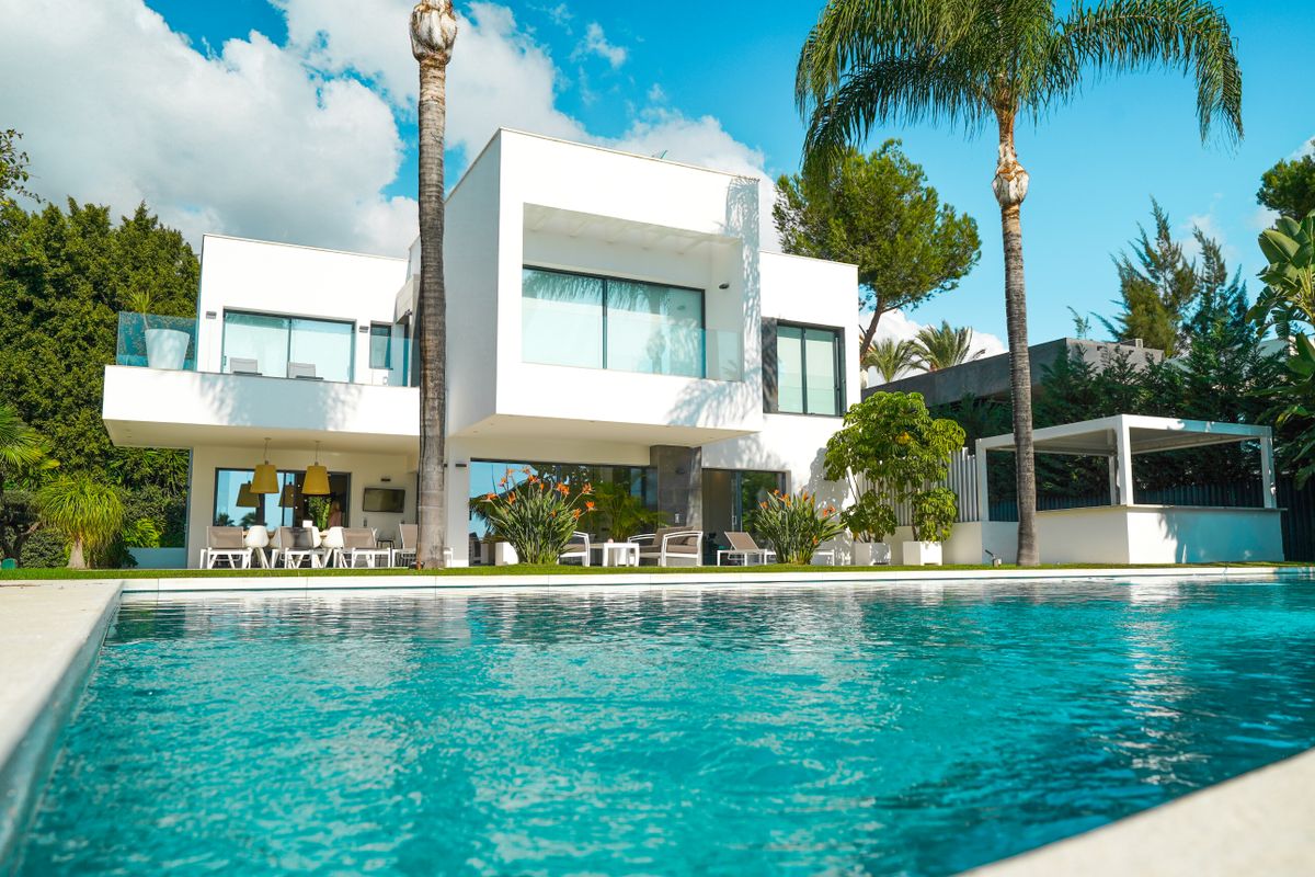 Etiler Villa - villas for sale and rent in Besiktas